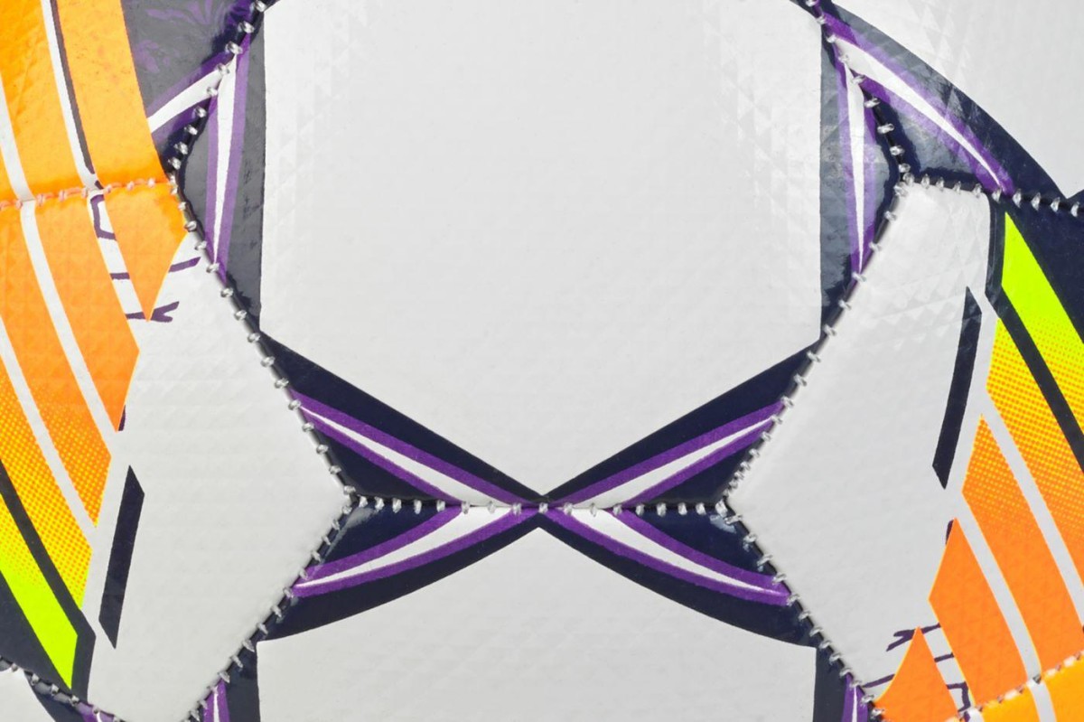 160063_white-purple_Brillant_Replica_v24_close-62498