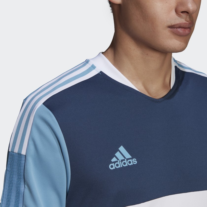 Tiro_21_Jersey_Niebieski_GQ1060_42_detail-15819