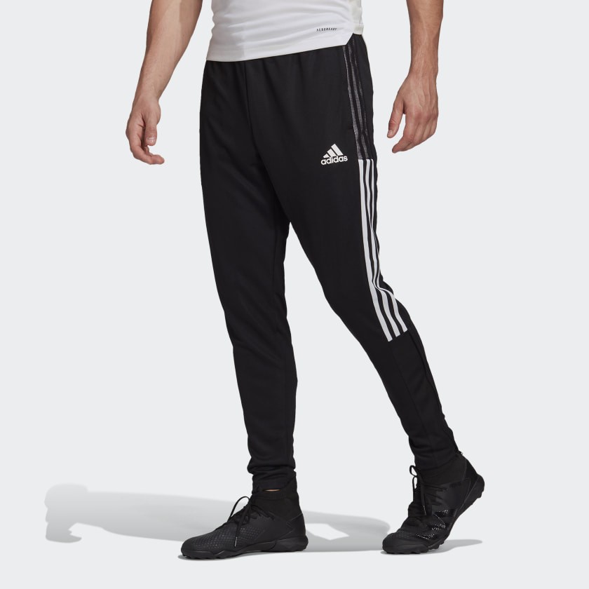 Tiro_21_Track_Pants_Czern_GH7305_21_model-15793